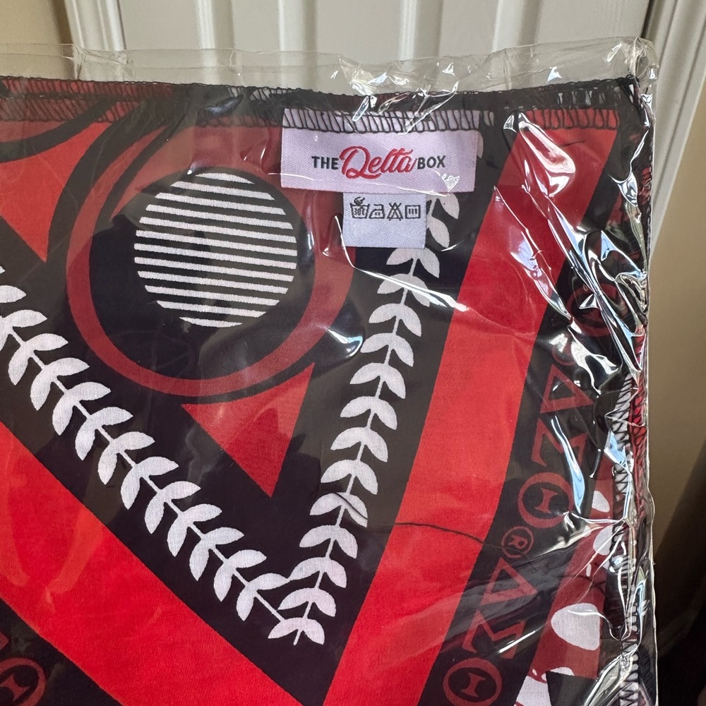 Red Geometric Patterned Fabric - Picture 2 of 2